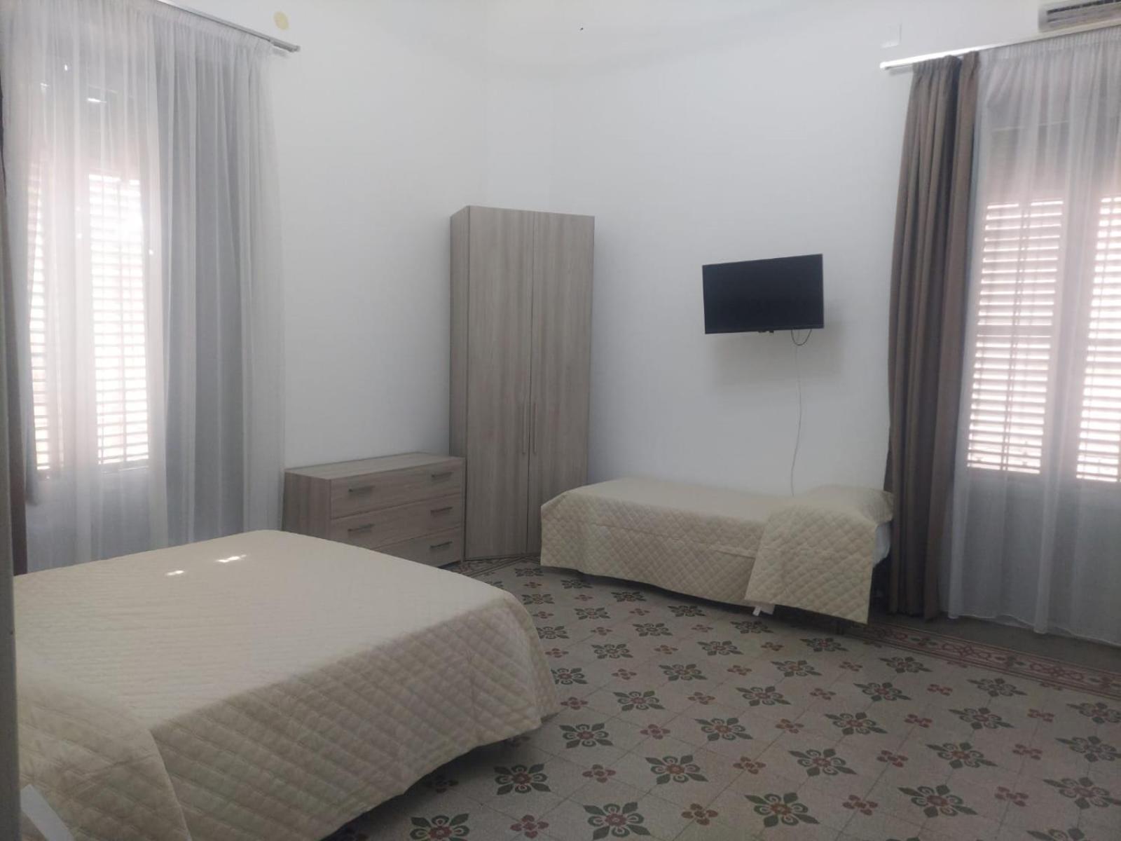 Guest House Lamphotel Militello Palermo Exteriör bild
