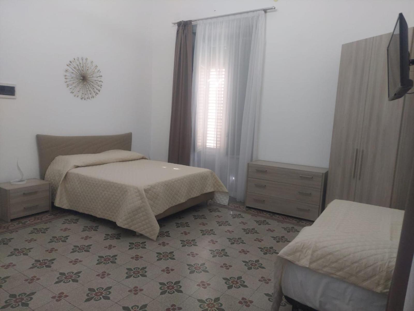 Guest House Lamphotel Militello Palermo Exteriör bild